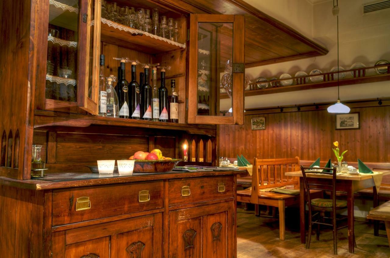 Hotel Gasthof Koenig 克里斯蒙斯特 外观 照片